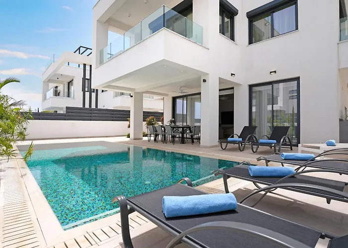 Levanda Platinum - Sunrise Sea View *