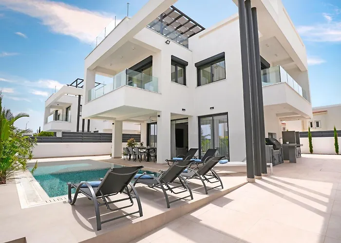 Levanda Platinum - Sunrise Sea View * Protaras