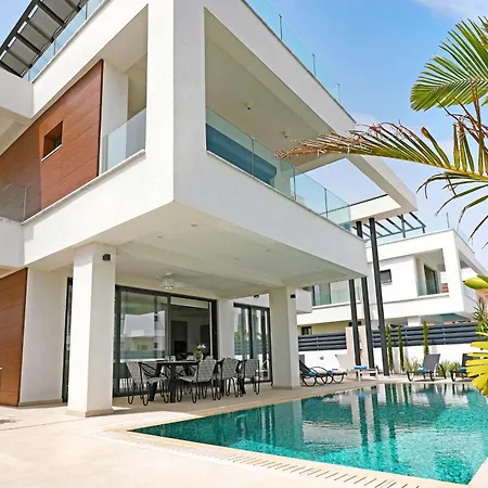 Levanda Platinum - Sunrise Sea View * Protaras