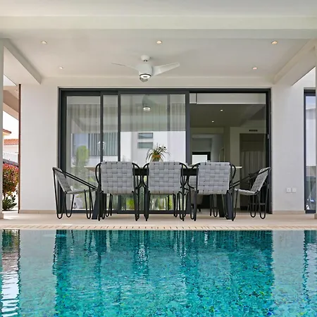 Levanda Platinum - Sunrise Sea View *