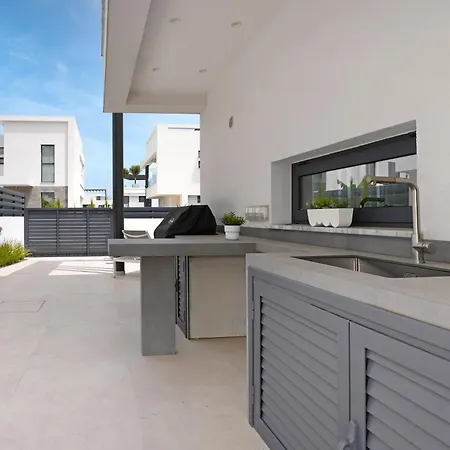 Levanda Platinum - Sunrise Sea View Villa *
