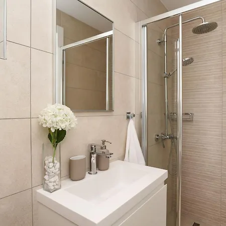 Levanda Platinum - Sunrise Sea View Протарас